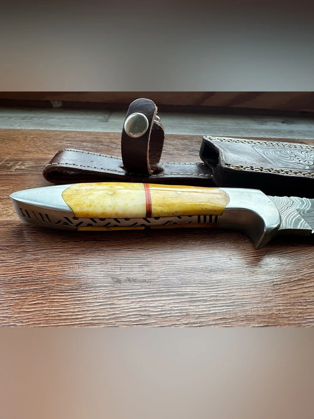 Handmade Damascus Steel Hunting Knife with Yellow Camel Bone Handle